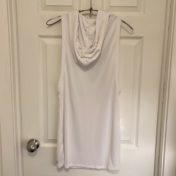 Under Armour workout hoodie - Picture 2 of 3